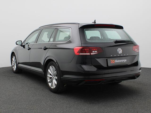 Volkswagen PASSAT Variant 1.5 TSI Comfort Business 150PK DSG Achteruitrijcamera, Navi, Stoelverwarming, Clima, Adaptieve Cruise Controle, 17" LM Velgen
