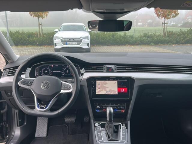 Volkswagen PASSAT 1.4 TSI DSG GTE TREKHAAK/CAMERA/NAVI/CARPLAY/ACC/STOELVERW