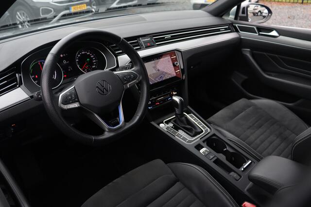 Volkswagen PASSAT Variant 1.4 TSI PHEV GTE Business | Matrix | Camera | Trekhaak |