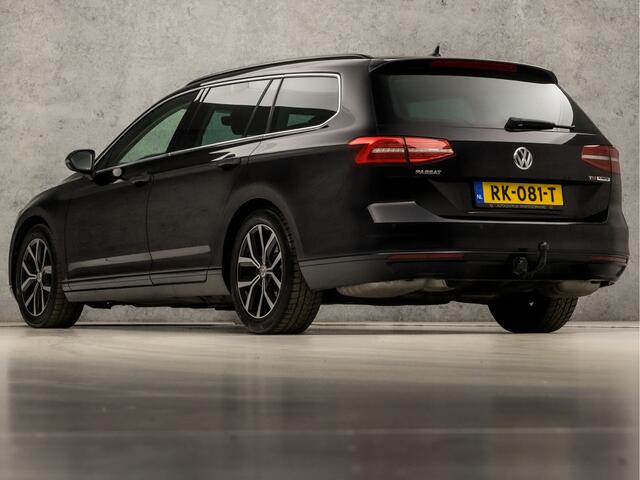 Volkswagen PASSAT 1.4 TSI ACT Sport 150Pk Automaat (PANORAMADAK, APPLE CARPLAY, NAVIGATIE, CAMERA, STOELVERWARMING ACHTER, ADAPTIVE CRUISE, GETINT GLAS, TREKHAAK, LED KOPLAMPEN, NIEUWSTAAT)