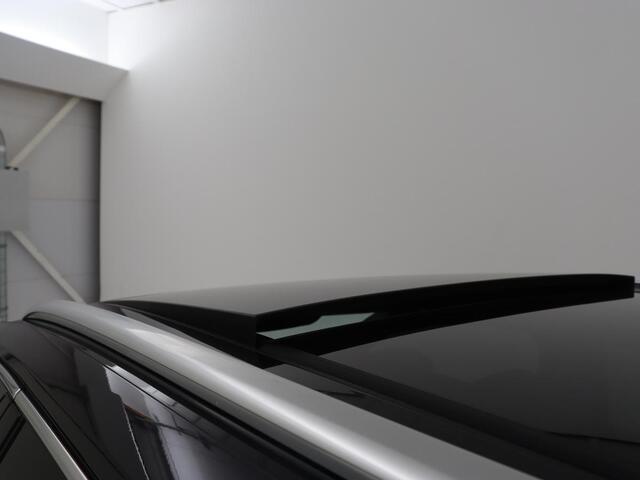 Volkswagen PASSAT 2.0 TDI R Line | Panoramadak | Nappaleder | 360 Camera | Trekhaak | Stoelverwarming | Full LED | Park Assist | Virtual Cockpit | Navigatie | Adaptive cruise