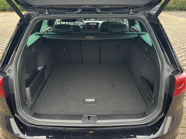 Volkswagen PASSAT 1.4 TSI GTE PANO-DAK/LEDER/TREKHAAK/360-CAMERA/STOEL-STUURVERW