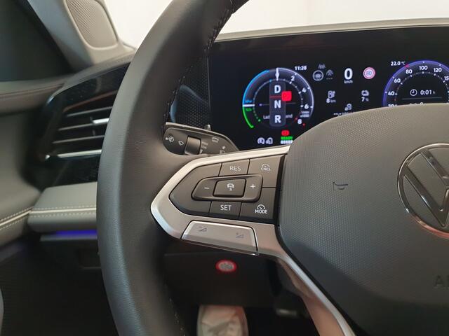 Volkswagen PASSAT Variant 1.5 eHybrid 204pk DSG/AUT Business Wegklapbare trekhaak, Camera, ACC