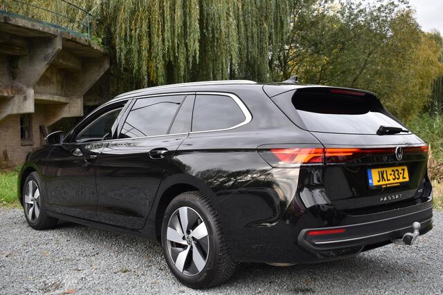 Volkswagen PASSAT Variant 1.5 eTSI 150PK DSG BUSINESS 360-CAMERA/ALCANTARA/TREKHAAK