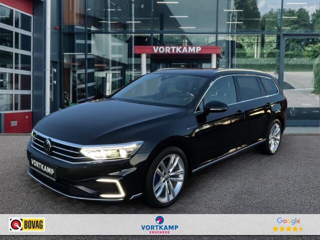 Volkswagen PASSAT 1.4 TSI DSG GTE CAMERA/ACC/TREKHAAK/NAVI/CARPLAY/ELEK.ACHTERKLEP/STOELVERW.