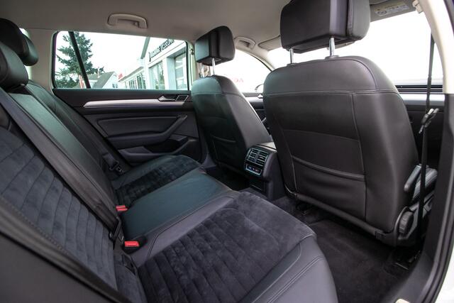 Volkswagen PASSAT Variant 1.4 TSI GTE Highline - Trekhaak | Navi | Camera | Adpt. Cruise | Stoelverw.