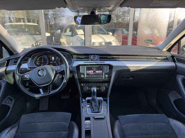 Volkswagen PASSAT Variant 1.4 TSI GTE Connected Series Plus*Navigatie*Panorama*
