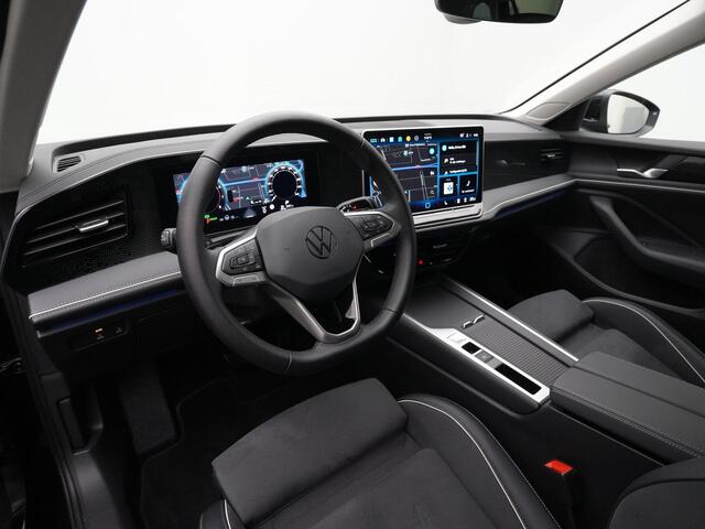 Volkswagen PASSAT Variant 1.5 eTSI 150 pk DSG Business | Trekhaak | 360 camera | Leder/alcantara | Stuur-/stoelverwarming | Massage