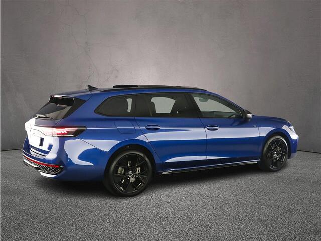 Volkswagen PASSAT Variant R-Line Edition 1.5 TSI eHybrid 272pk DSG Automaat Trekhaak, Panoramadak, LED matrix koplampen, Black Style, Adaptive cruise control