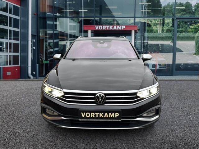 Volkswagen PASSAT 2.0 TDI DSG ALL-TRACK 4MOTION PANO-DAK/TREKHAAK/IQ-LIGHHTS/LEDER