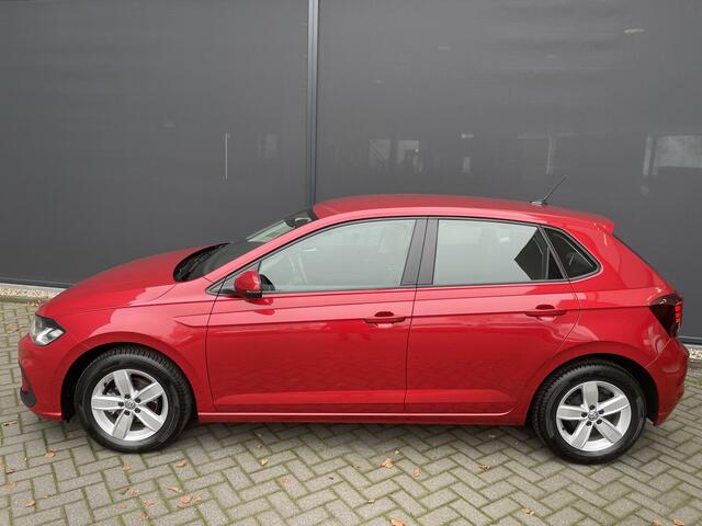 Volkswagen POLO 1.0 TSI Life Business Airco - Park.sensoren V+A - Cruise control A - LMV 15" - Apple CP + Android auto - Keyless start - Digit.instrumenten paneel