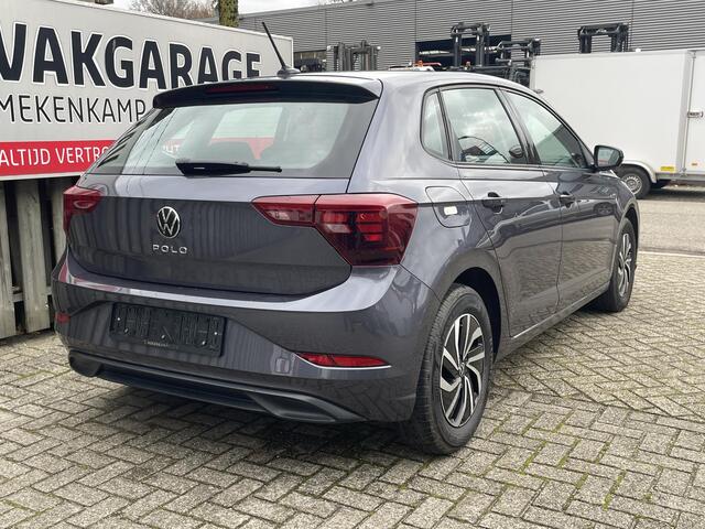 Volkswagen POLO 1.0 TSI Life 15"/Vitual cockpit/Stoelverwarming/PDC v+a/Apple Carplay & Android Auto/DAB/LED