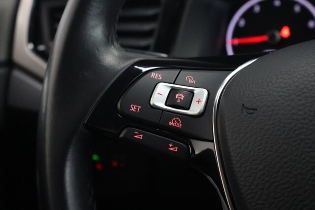 Volkswagen POLO 1.0 TSI Comfortline Business | Carplay | PDC