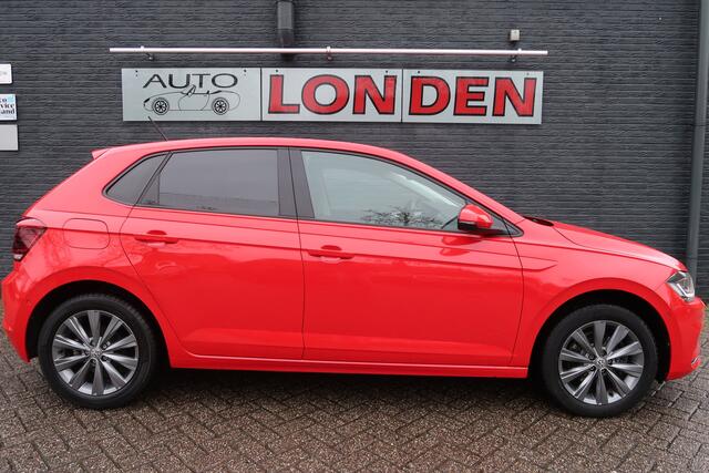 Volkswagen POLO 1.0 TSI Highline navigatie Eerste eigenaar in zeer nette staat