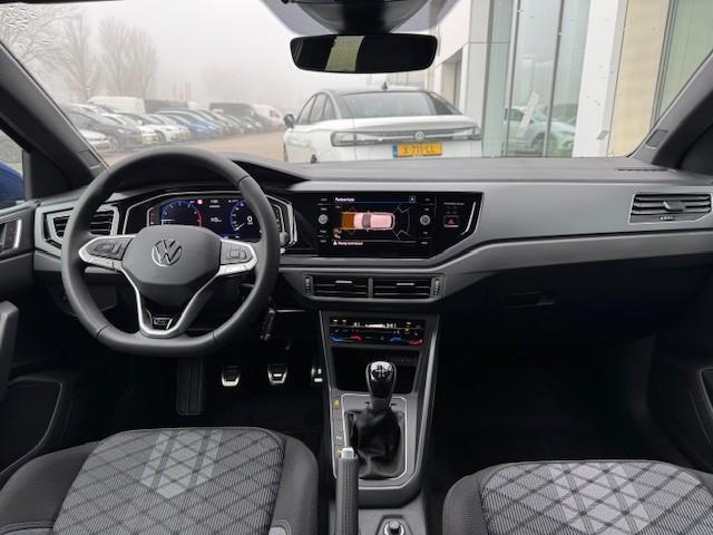 Volkswagen POLO R-Line-Edition 1.0 70 kW / 95 pk TSI Hatchback 5 v | Stoelverwarming | 2-Zone Airco | App Connect | Travel Assist | Camera |