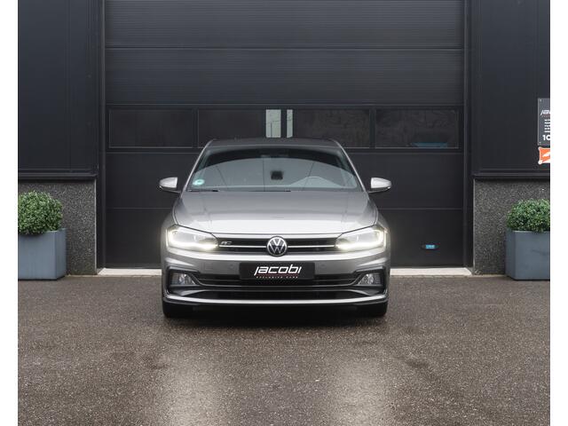 Volkswagen POLO 1.5 TSI Highline | Pano | 3X R-Line | LED | Apple Carplay | Beats | Virtual | Alcantara | Camera | Lane & Side Assis | Front Assis