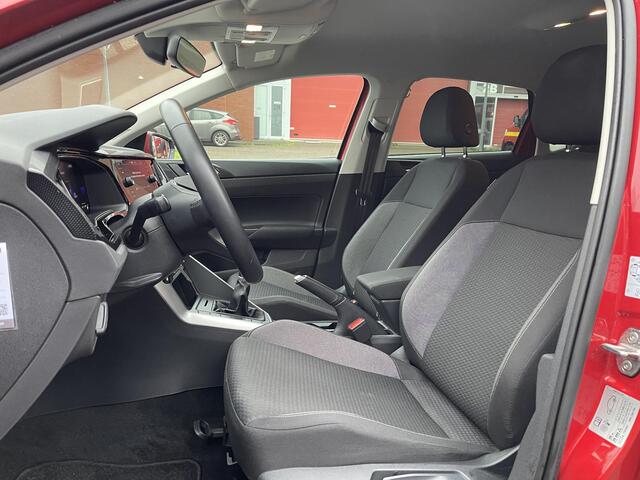 Volkswagen POLO 1.0 TSI Life | Apple Carplay/Android Auto | Stoelverwarming | LED Koplampen | Park. Sensoren | Rijklaarprijs!