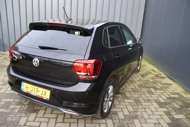 Volkswagen POLO 1.6 TDI Highline Business R - AUTOMAAT - NAVIGATIE - APPLE CARPLAY
