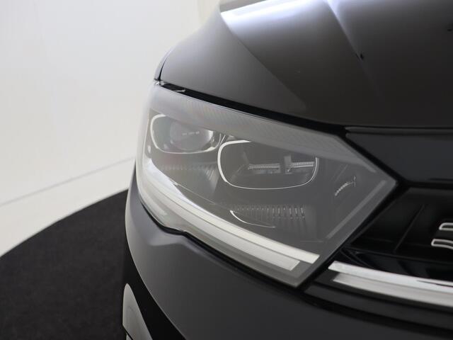 Volkswagen POLO R-Line Edition | 'App-Connect' draadloze smartphone integratie | Achterlichten LED | Afstandscontrolesysteem (Front Assist)