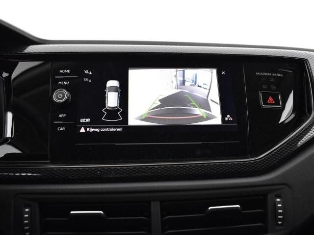 Volkswagen POLO Life Edition 1.0 TSI 95 pk 5 versn. Hand · Airconditioning automatisch, 2-zone (climatronic) · regensensor ·