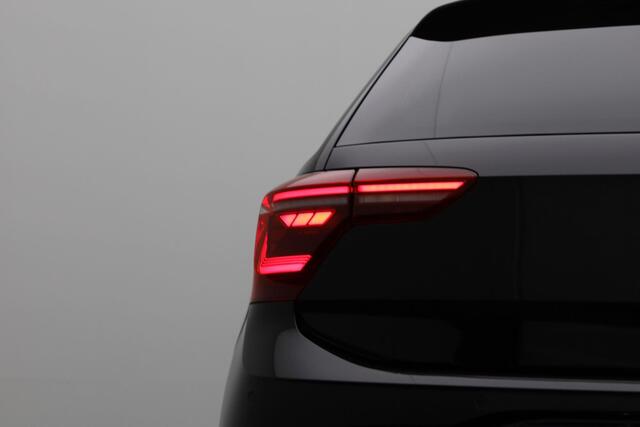 Volkswagen POLO 1.0 TSI 115 pk DSG Style | IQ Light | Stoelverwarming | Parkeersensoren voor/achter | Apple Carplay | Adaptive Cruise