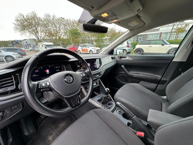 Volkswagen POLO 1.0 TSI Comfortline Business R-Line Camera Virtual cockpit C