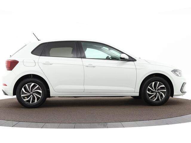 Volkswagen POLO Life Edition 1.0 TSI 95 pk 5 versn. Hand · Airconditioning automatisch, 2-zone (climatronic) ·