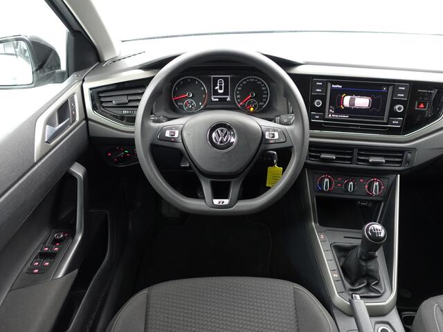 Volkswagen POLO 1.0 MPI Highline- Park Assist, Front Assist, Led, Cruise Control, Clima, Sport Pakket