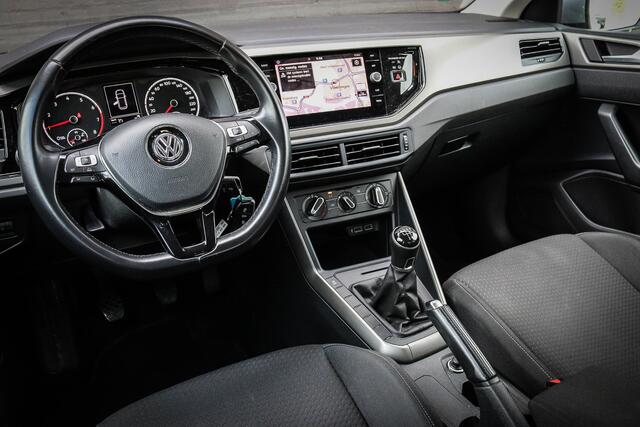 Volkswagen POLO 1.0 TSI Comfortline Net binnen; wordt nog showroom klaargemaakt