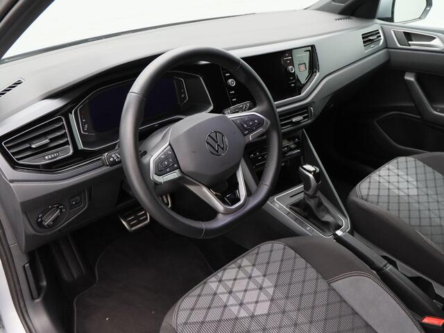 Volkswagen POLO 1.0 TSi 110 Pk Automaat R-Line Business | LED | 16 Inch | Privacy Glass | Parkeersensoren V+A | Camera | CarPlay | 13.716 Km!!