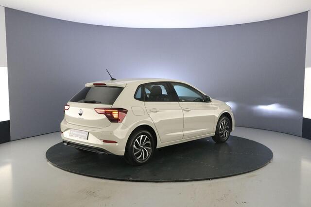 Volkswagen POLO Life Business 1.0 TSI 95pk Adaptive cruise control, Stoelverwarming, Parkeersensoren, App connect, Airco, DAB, Radio, Bluetooth, LED koplampen