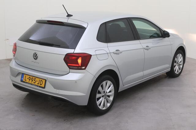 Volkswagen POLO 1.0 TSI Highline / Navigatie / App connect / Climate controle / Parkeersensoren V+A / Lichtmetaal 16 inch /