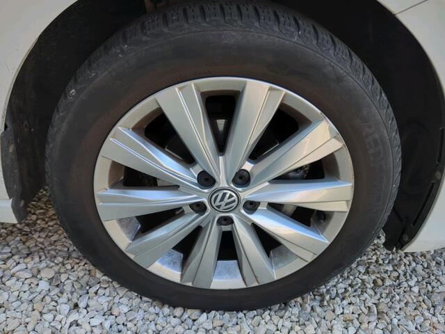 Volkswagen POLO 1.0 TSI 95pk Highline / App-Connect / Clima / Trekhaak / 16" LMV