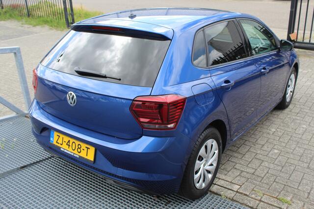 Volkswagen POLO 1.0 TSI Comfortline Airco/Apple carplay/Adaptive cruise control/Multifunctioneel stuurwiel/Elektrische ramen/Elektrisch verstelbare spiegels.