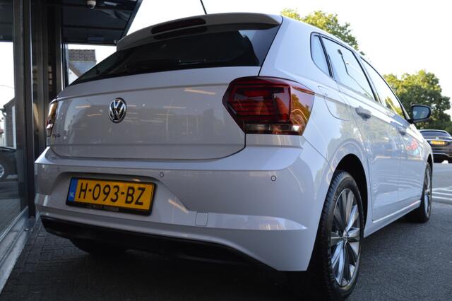 Volkswagen POLO 1.0 TSI Highline DSG Navi Acc CarPlay Pdc