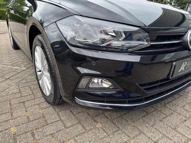 Volkswagen POLO 1.0 TSI Highline | Navi | DSG | Trekhaak | Mooi auto!