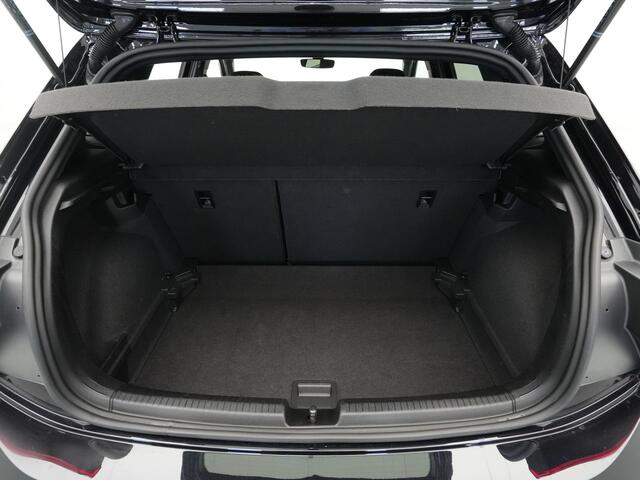 Volkswagen POLO 1.0 TSI 95pk R-Line Navi via App Pdc Clima Acc