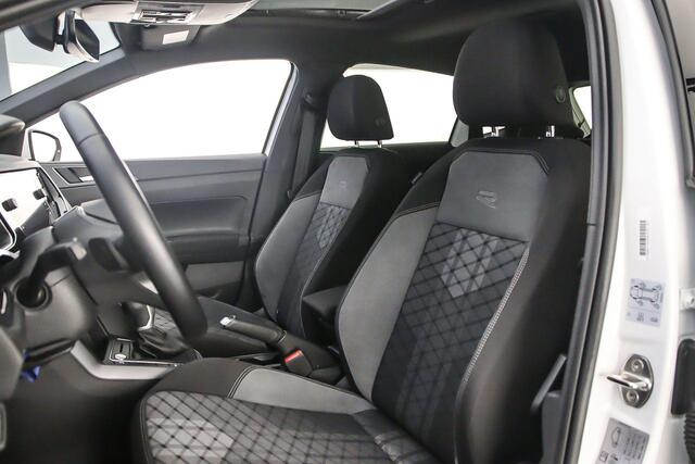 Volkswagen POLO R-Line 1.0 TSI 95pk DSG Automaat Panoramadak, Adaptive cruise control, Achteruitrijcamera, Navigatie, LED matrix koplampen, Stoelverwarming, Parkeersensoren