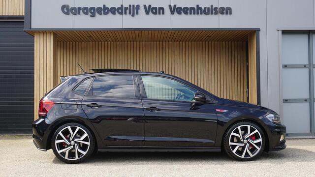 Volkswagen POLO 2.0 TSI 200pk GTI Pano.Dak Virtual Cockpit 18inch LM Beats VW-Drive Modus *Verlaagd* Nette staat!