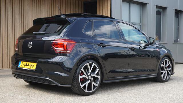 Volkswagen POLO 2.0 TSI 200pk GTI Pano.Dak Virtual Cockpit 18inch LM Beats VW-Drive Modus *Verlaagd* Nette staat!