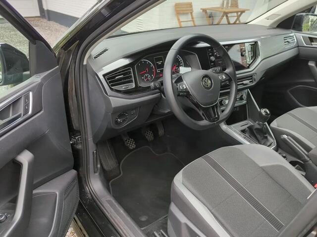 Volkswagen POLO 1.0 TSI 95pk Highline / R-Line Exterieur / Navi / Climate Control / 16" LMV