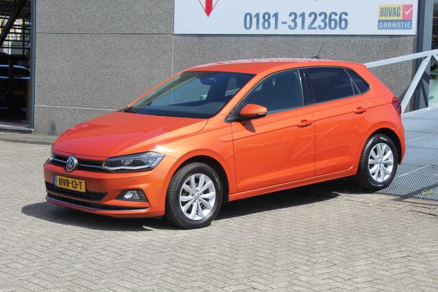 Volkswagen POLO 1.0 TSI Comfortline Navigatie/Airco/Adaptive cruise control/Parkeersensoren rondom/Stoelverwarming/Multifunctioneel stuurwiel/Lichtmetalen velgen.