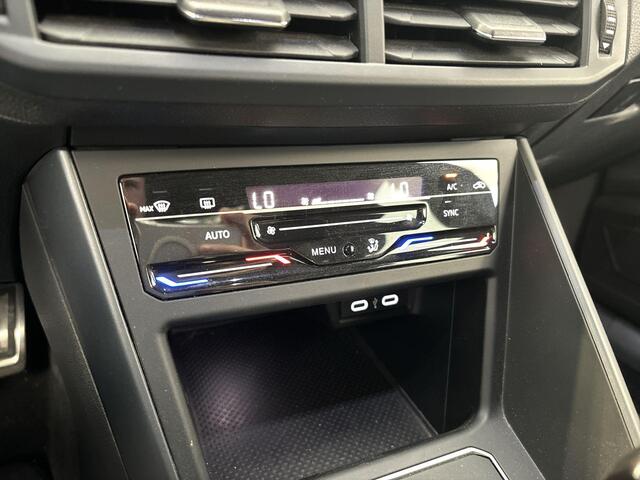 Volkswagen POLO 1.0 TSI 110pk DSG R-Line · Camera · Apple/Android Car Play · ACC · 16'' Velgen ·