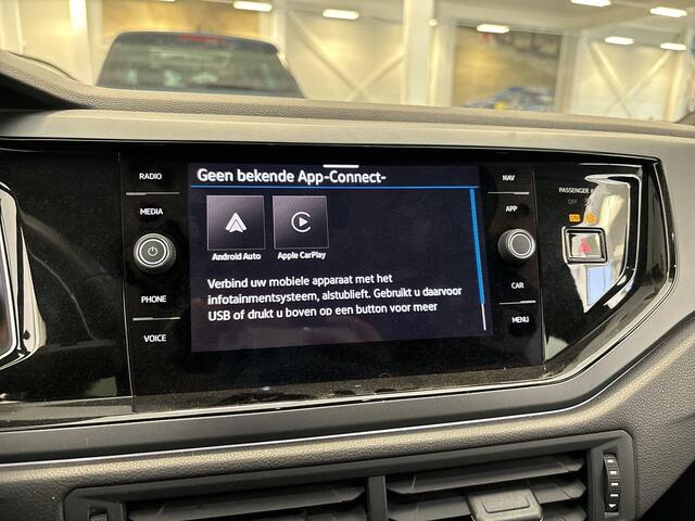 Volkswagen POLO 1.0 TSI 110pk DSG R-Line · Camera · Apple/Android Car Play · ACC · 16'' Velgen ·