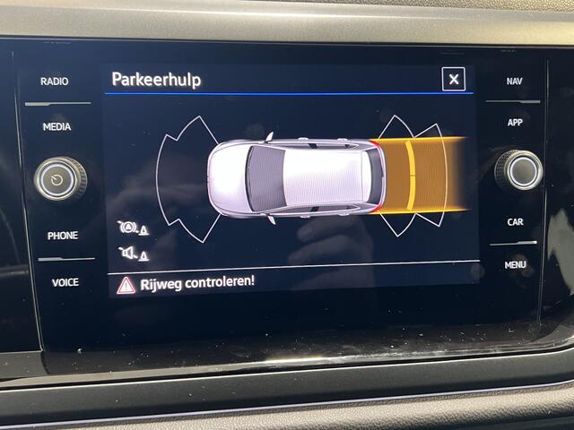 Volkswagen POLO 1.0 TSI R-Line Business | Navigatie/Android/Apple Carplay | LM Velgen 17" | Voorstoelen Verwarmd | Cruise Control Adaptief | Matrix LED Koplampen | Airco |