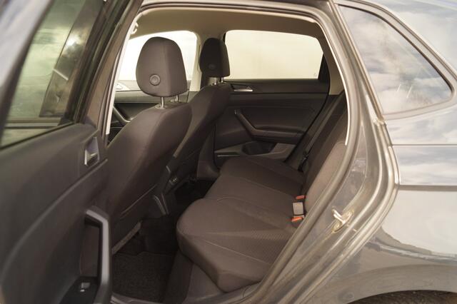 Volkswagen POLO 1.6 TDI DSG Comfortline -ECC-PDC-ACC-CARPLAY-