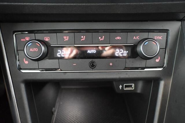 Volkswagen POLO 1.0 TSI Highline Business R-LIne Clima Virtual Cockpit Carplay Rijklaarprijs Inruil Mogelijk!