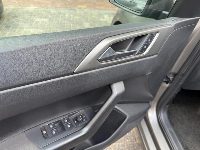 Volkswagen POLO 1.0 TSI Highline Business R