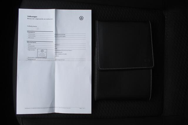 Volkswagen POLO 1.0 TSI Comfortline Navigatie/Adaptive cruise control/Parkeersensoren rondom/Apple carplay/Airco/Orig. NL/NAP/17'' Lichtmetalen velgen.