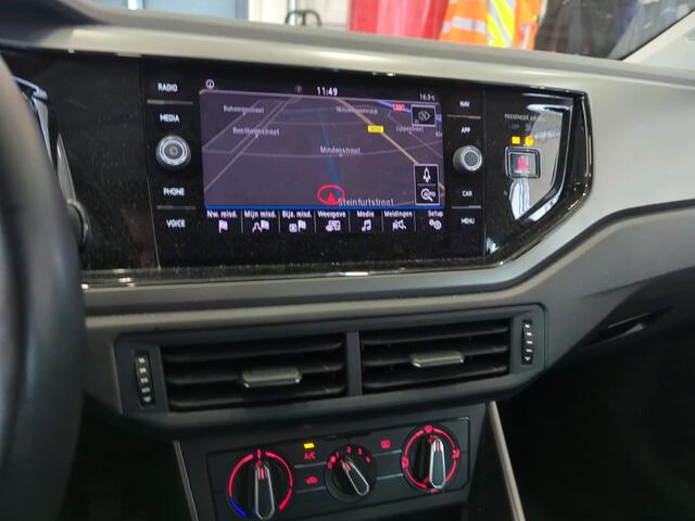 Volkswagen POLO 1.0 TSI 95pk Comfortline / Navigatie / Parkeersensoren / Airco